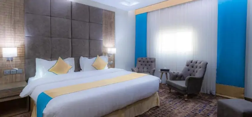 Y Platinum Hotel image